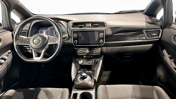 Nissan Leaf 4 of 9