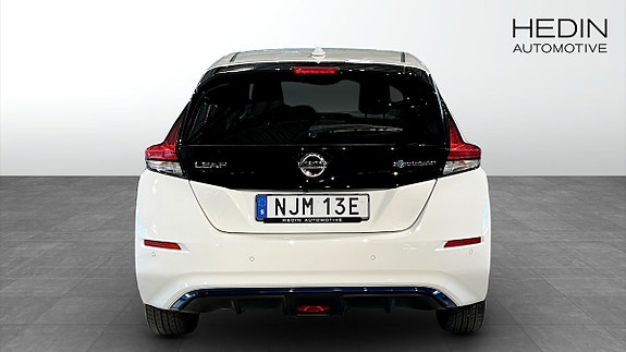 Nissan Leaf 7 of 9