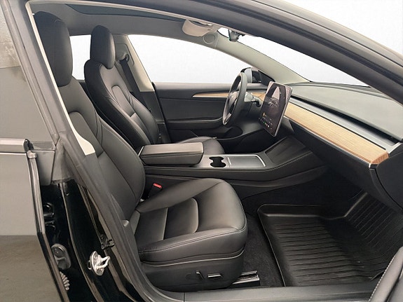 Tesla Model 3 25 of 30