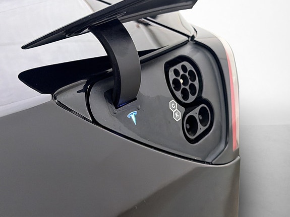 Tesla Model 3 28 of 30