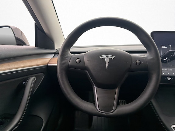Tesla Model 3 13 of 30