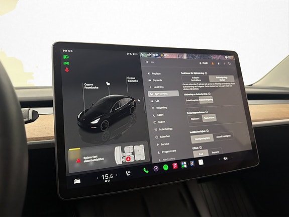 Tesla Model 3 21 of 30