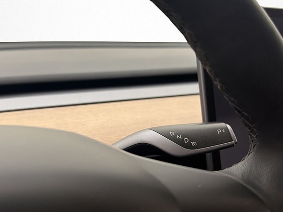 Tesla Model 3 29 of 30