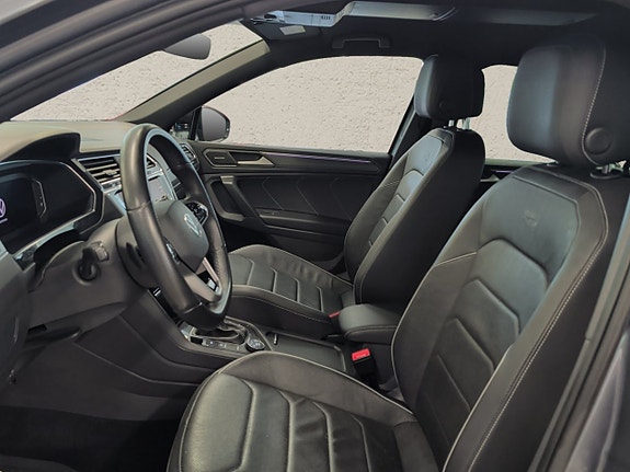 Volkswagen Tiguan Allspace 6 of 8