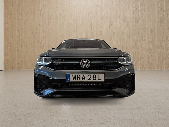 Volkswagen Tiguan Allspace 4 of 8