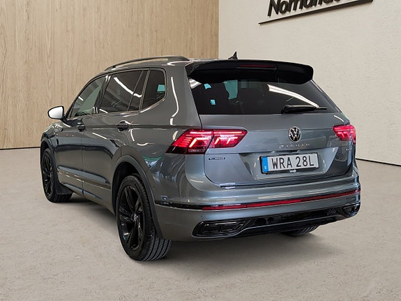 Volkswagen Tiguan Allspace 3 of 8