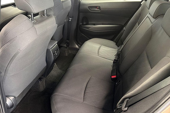 Toyota Corolla Cross 13 of 19