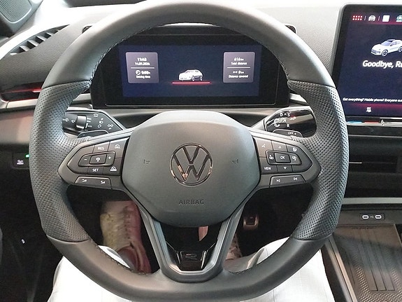 Volkswagen T-Roc 9 of 15