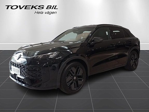 Volkswagen T-Roc 3 of 15