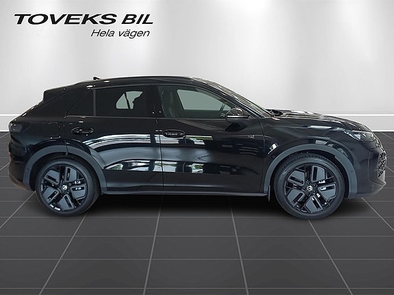 Volkswagen T-Roc 4 of 15