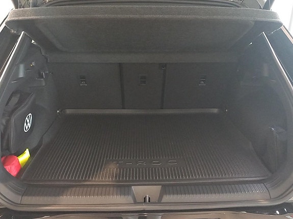 Volkswagen T-Roc 15 of 15
