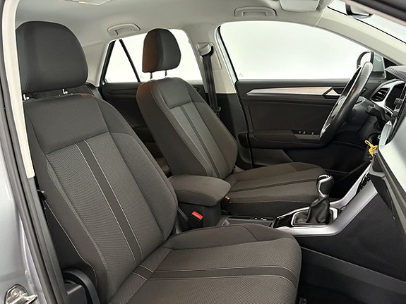 Volkswagen T-Roc 20 of 22
