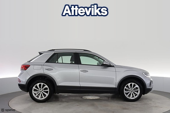 Volkswagen T-Roc 2 of 22