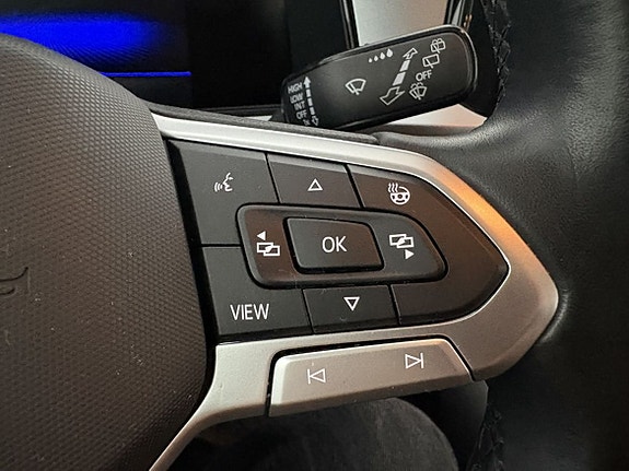 Volkswagen T-Roc 6 of 22