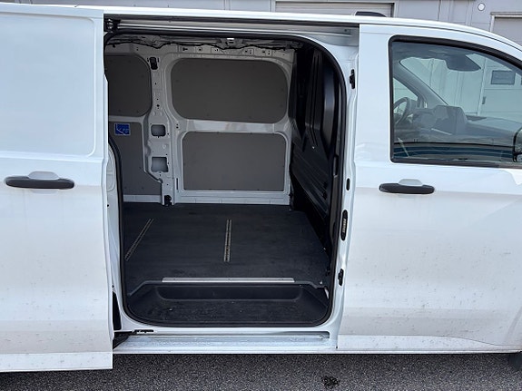 Volkswagen Transporter 11 of 11