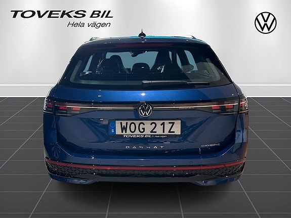 Volkswagen Passat 3 of 20