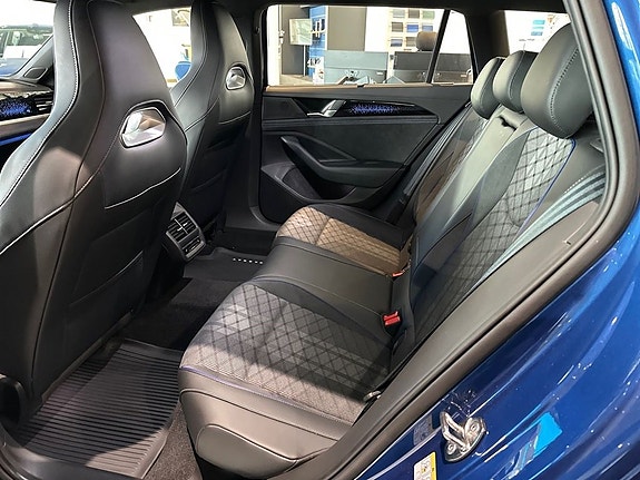 Volkswagen Passat 9 of 20