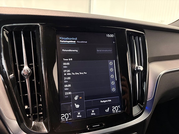 Volvo V60 21 of 28
