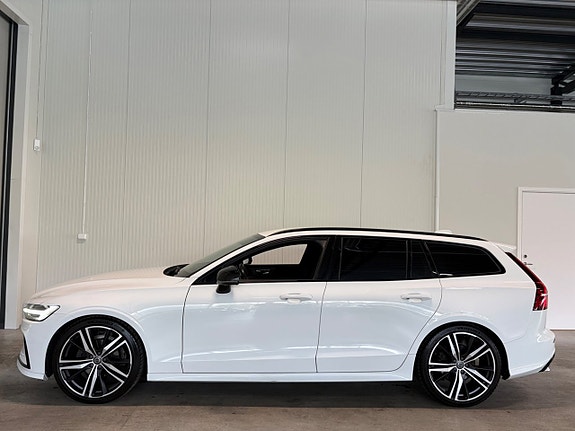 Volvo V60 5 of 28