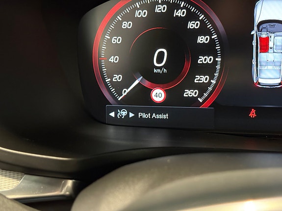 Volvo V60 15 of 28