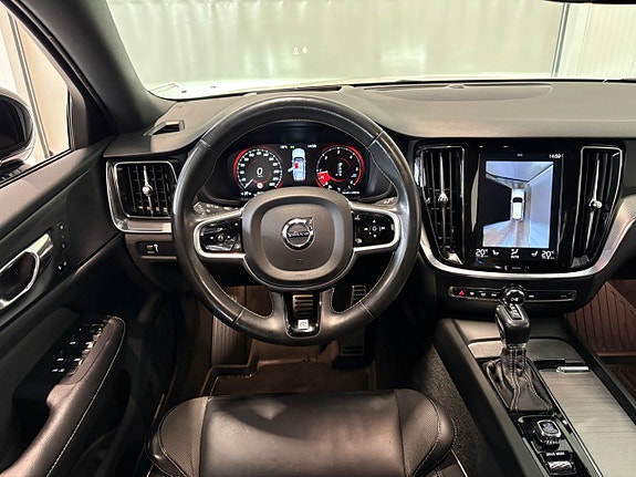 Volvo V60 10 of 28