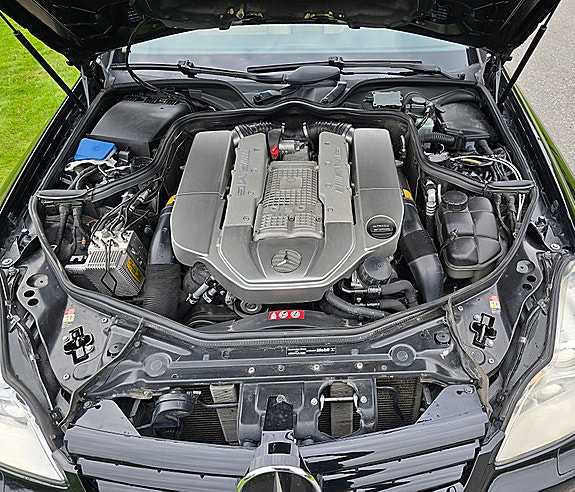 Mercedes-Benz CLS55 13 of 15