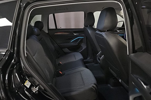 Volkswagen Tiguan 9 of 12