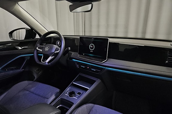 Volkswagen Tiguan 8 of 12