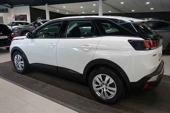 Peugeot 3008 3 of 6