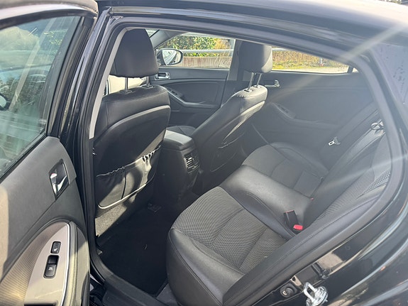 Kia Optima 6 of 6