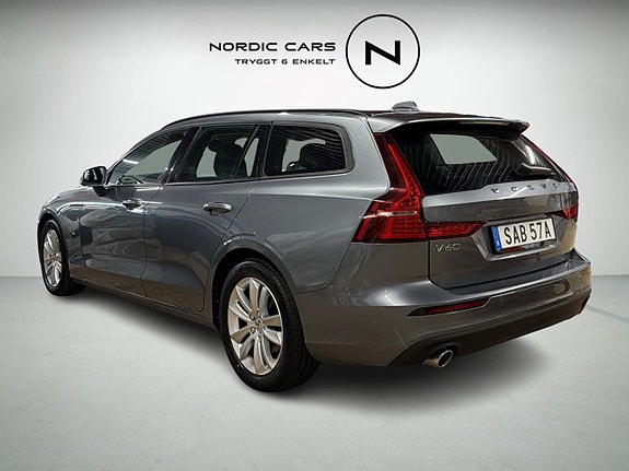 Volvo V60 2 of 20