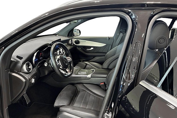 Mercedes-Benz GLC300 de 14 of 15