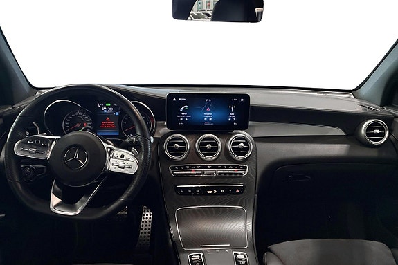 Mercedes-Benz GLC300 de 10 of 15