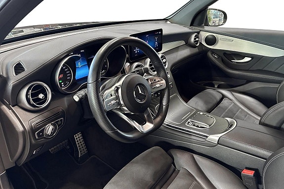 Mercedes-Benz GLC300 de 8 of 15