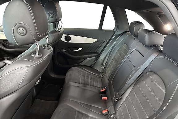 Mercedes-Benz GLC300 de 13 of 15