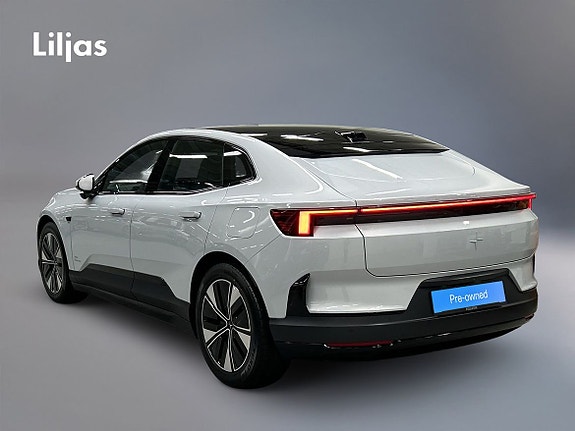 Polestar 4 3 of 11