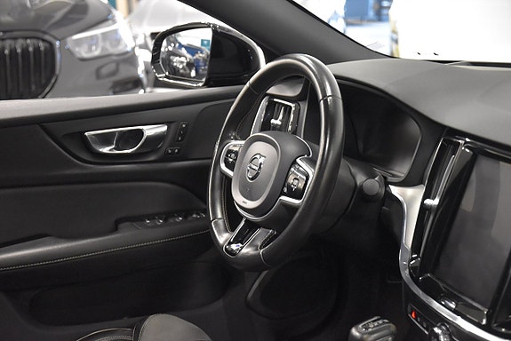 Volvo S60 9 of 30