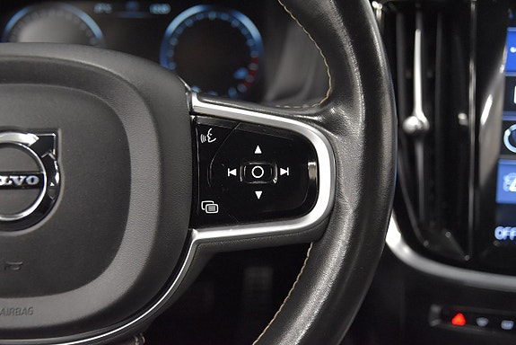 Volvo S60 11 of 30