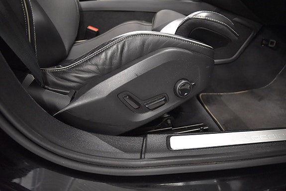 Volvo S60 14 of 30