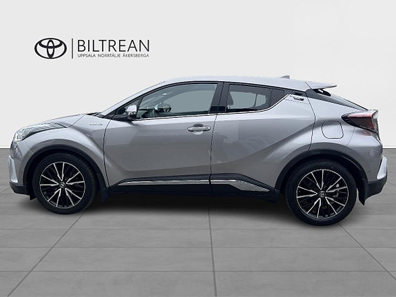Toyota C-HR 3 of 14