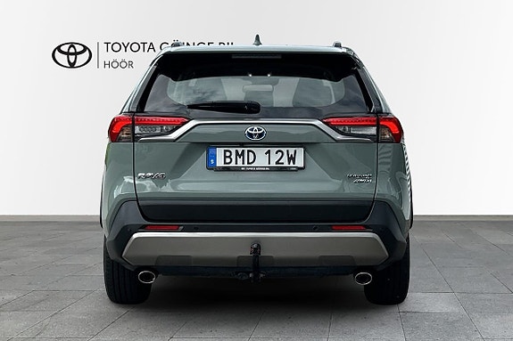 Toyota RAV4 5 of 11
