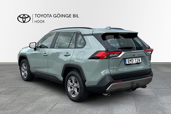 Toyota RAV4 3 of 11