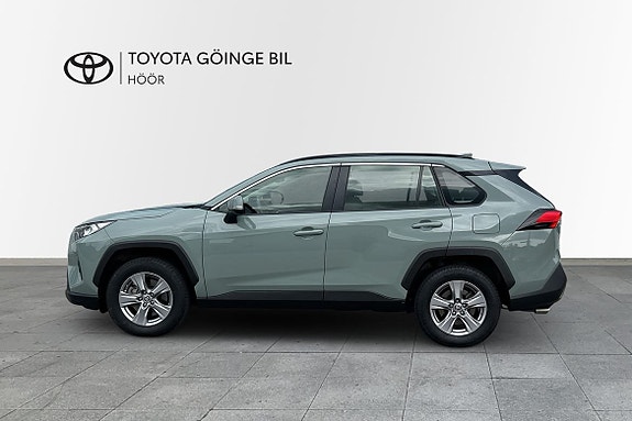 Toyota RAV4 4 of 11