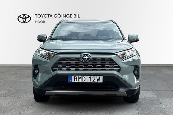 Toyota RAV4 6 of 11