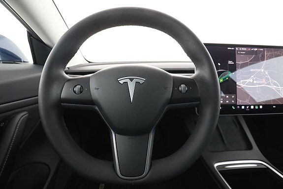 Tesla Model 3 19 of 30