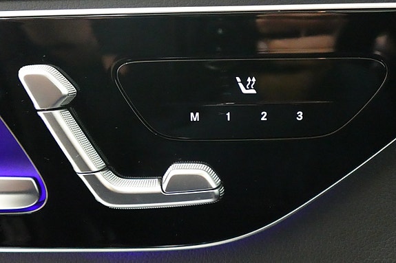 Mercedes-Benz C300 22 of 30