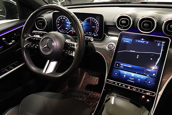 Mercedes-Benz C300 8 of 30