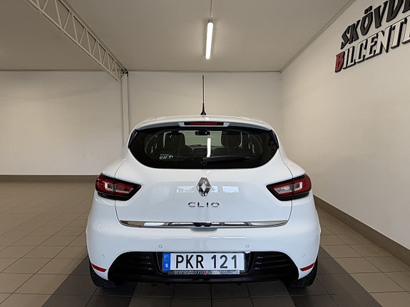 Renault Clio 4 of 13