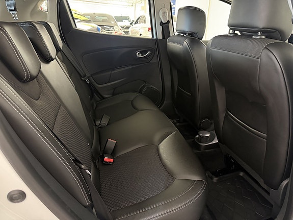 Renault Clio 13 of 13