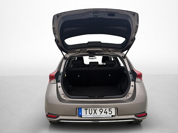 Toyota Auris 23 of 24
